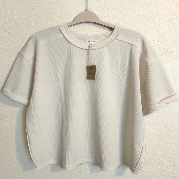 Relaxed Fit Ribbed Tee 🤍 - Picture 4 of 10